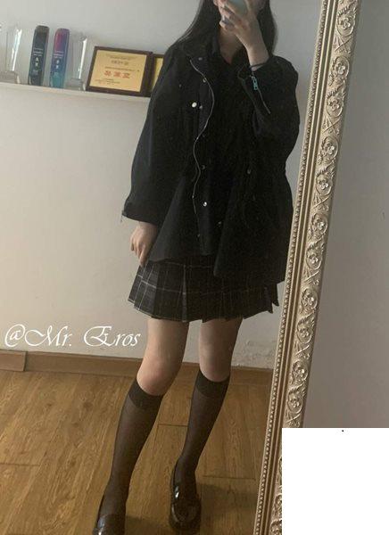 乾凈無毛的小嫩穴 (21P)