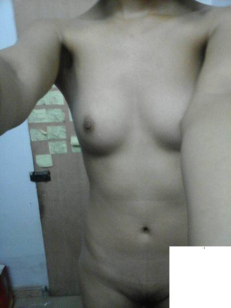 QQ聊的悶騷00后小妹妹 (18P)