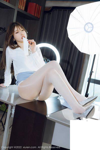 【Xiuren秀人系列】2022.03.02 No.4658 美桃醬 完整版無水印寫真【65P】