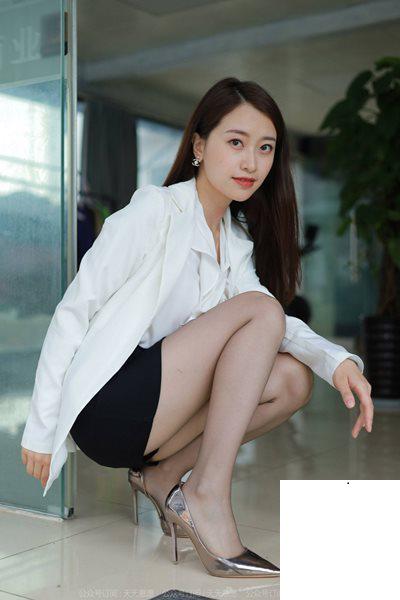 【IESS異思趣向系列】天天意願《 小婕的冷豔嘿絲 》小婕【82P】