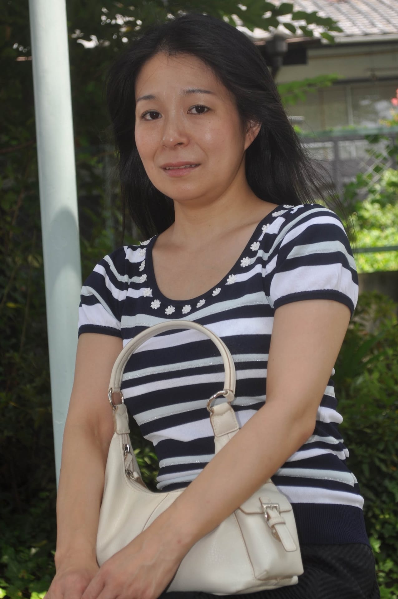 身材娇小的日本老奶奶织田明子脱衣展示湿漉漉的海狸毛