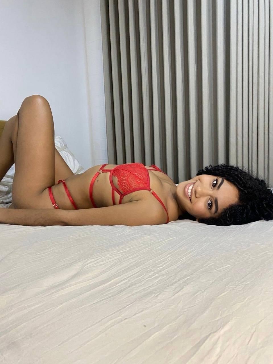 OnlyFans Lisandra 官方主演 Lisandra 官方热门图片