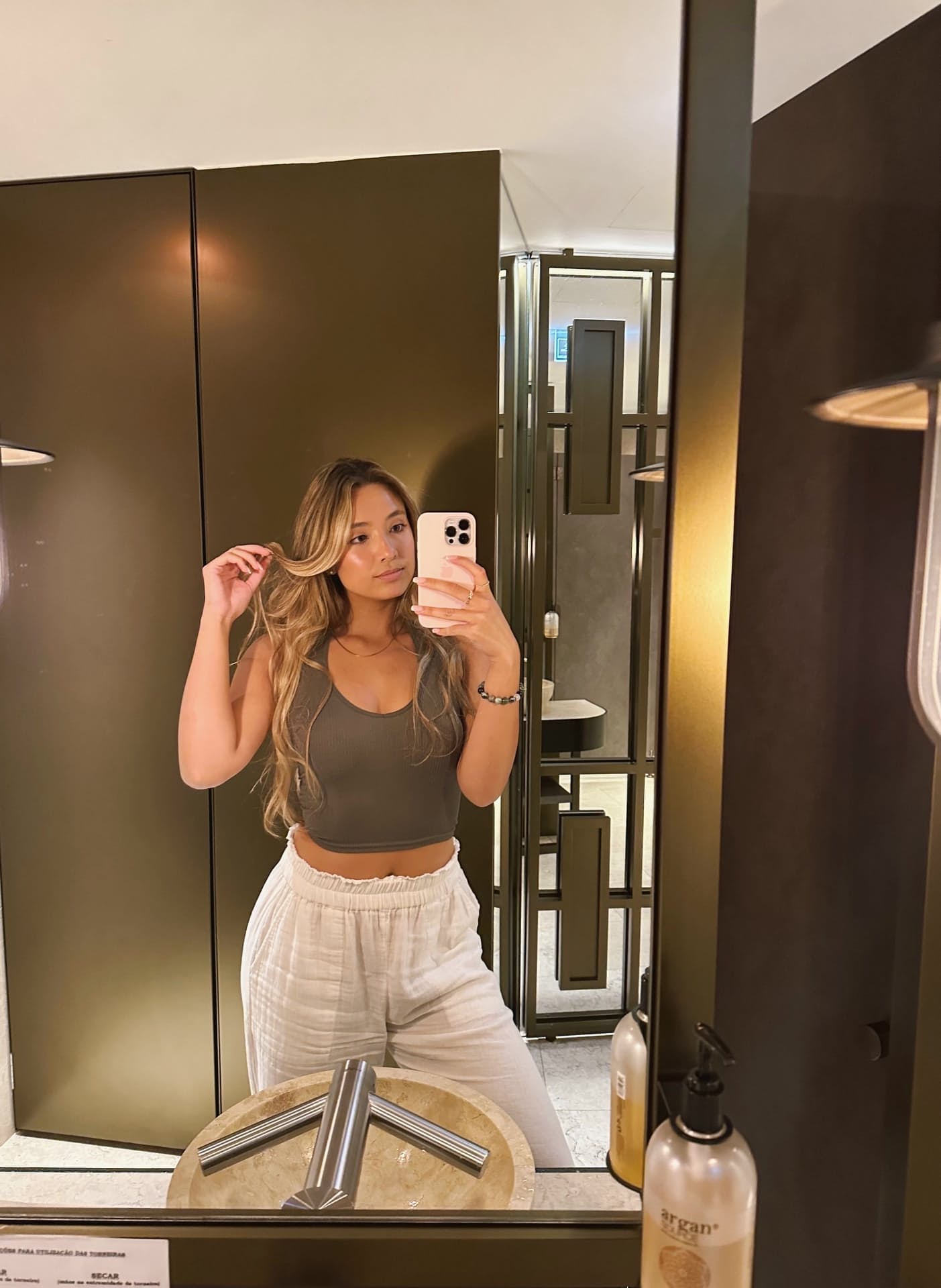 OnlyFans 碧雅·邦斯 免费裸体画廊