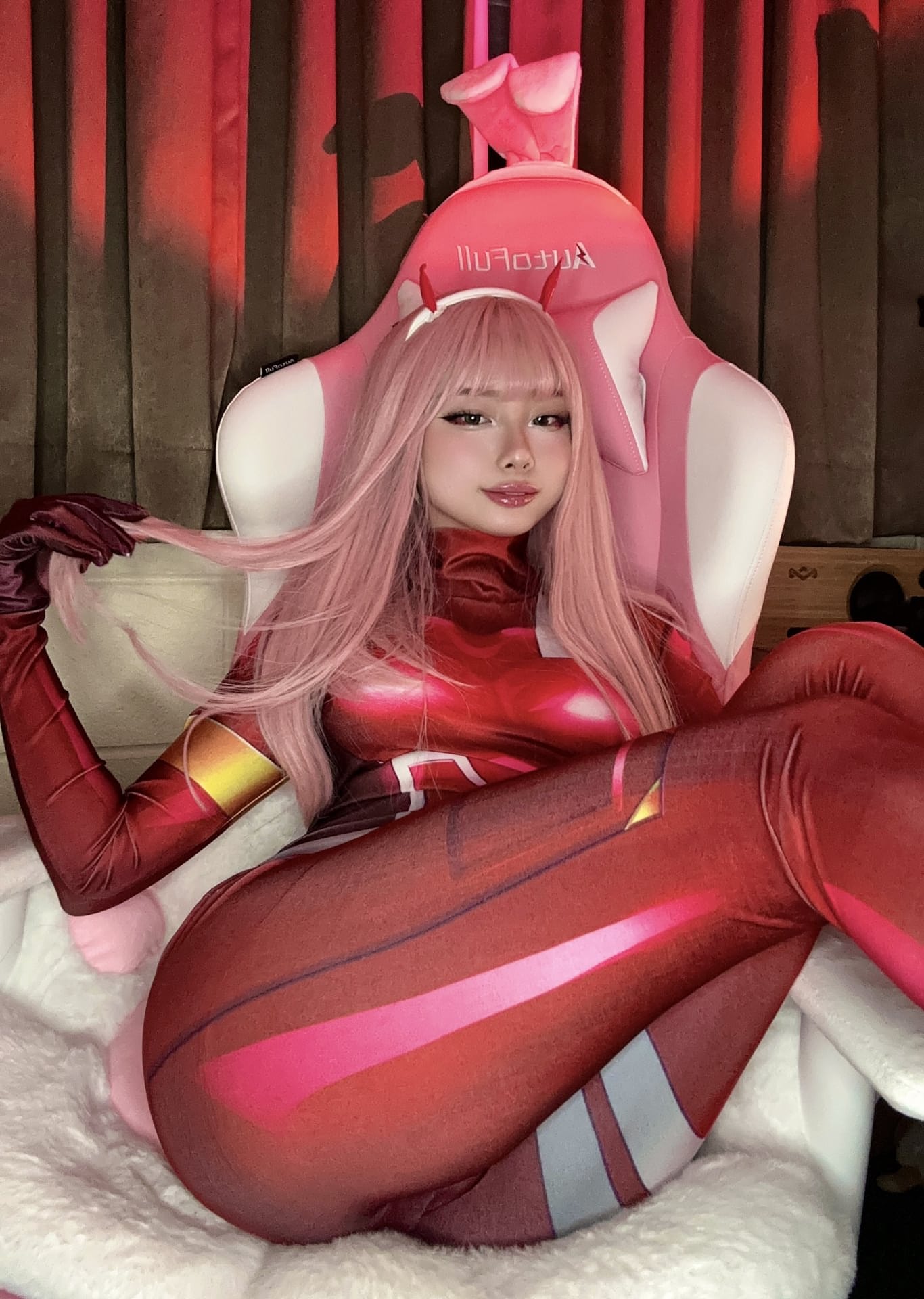 漂亮的 OnlyFans 凸轮宝贝 Mya Miraa 在性感合辑中炫耀她的大屁股
