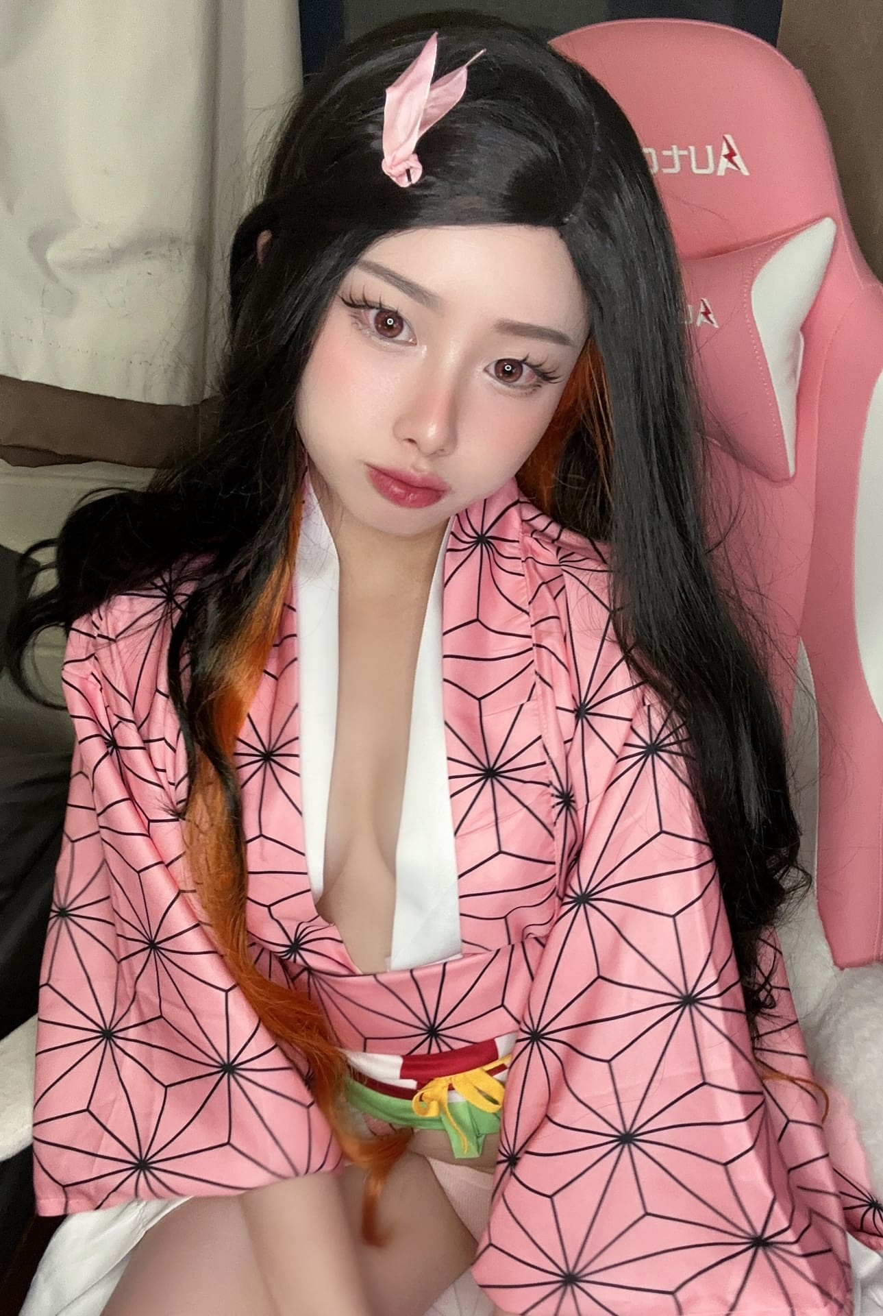 漂亮的 OnlyFans 凸轮宝贝 Mya Miraa 在性感合辑中炫耀她的大屁股