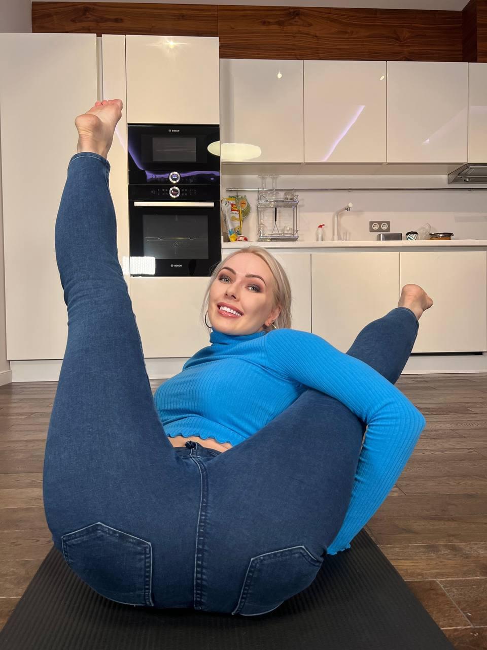 OnlyFans Anna Delos 表演的 Anna Delos 色情图片