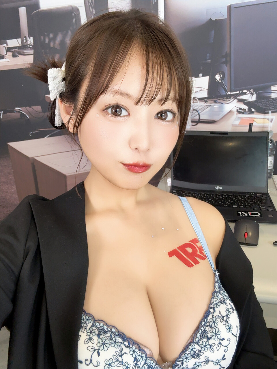 Adorable Japanese girl posts selfies in a variety of revealing outfits