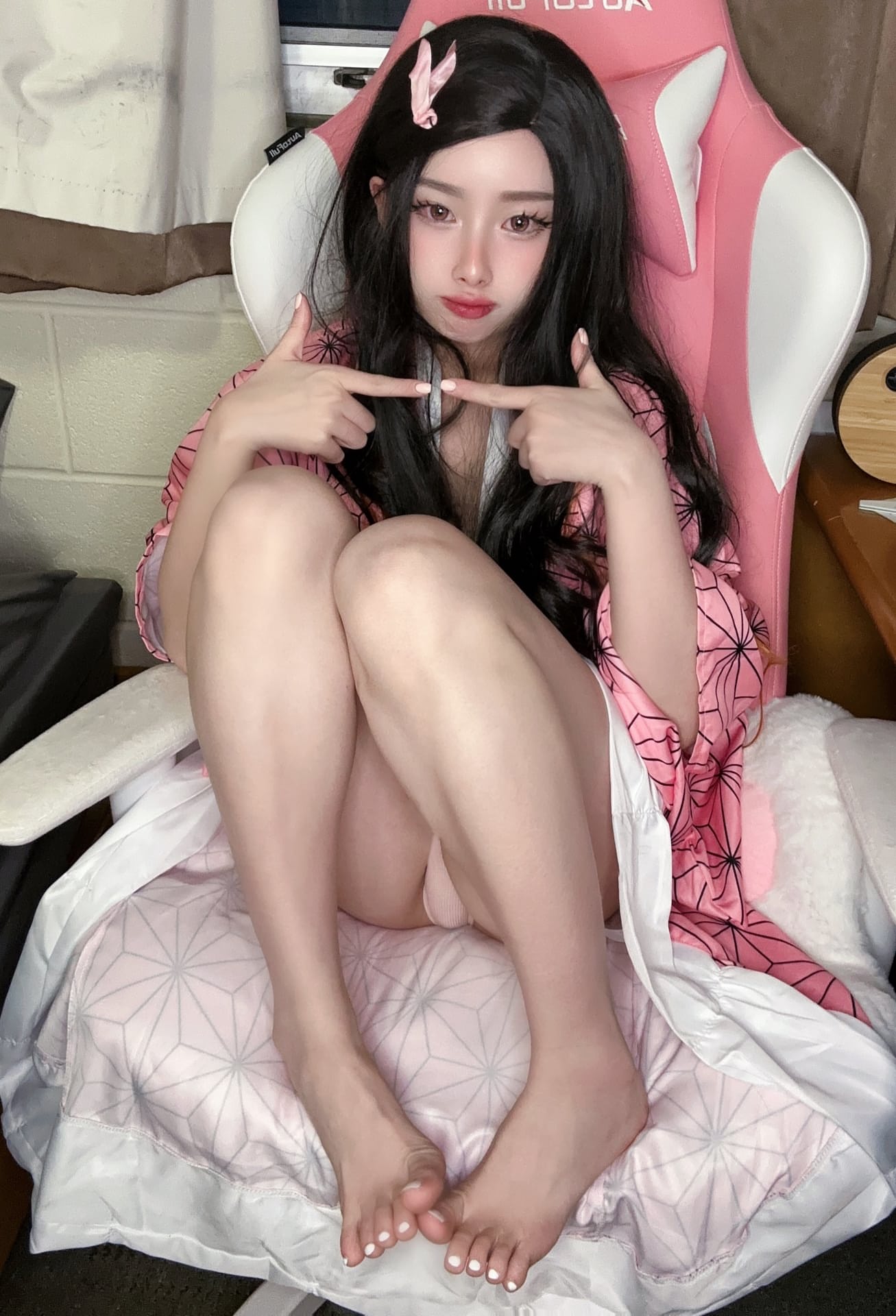 漂亮的 OnlyFans 凸轮宝贝 Mya Miraa 在性感合辑中炫耀她的大屁股