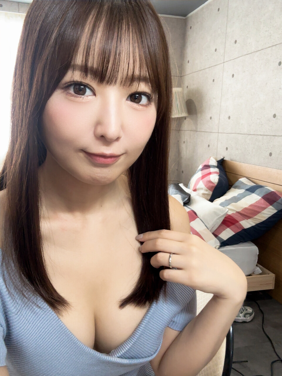 Adorable Japanese girl posts selfies in a variety of revealing outfits