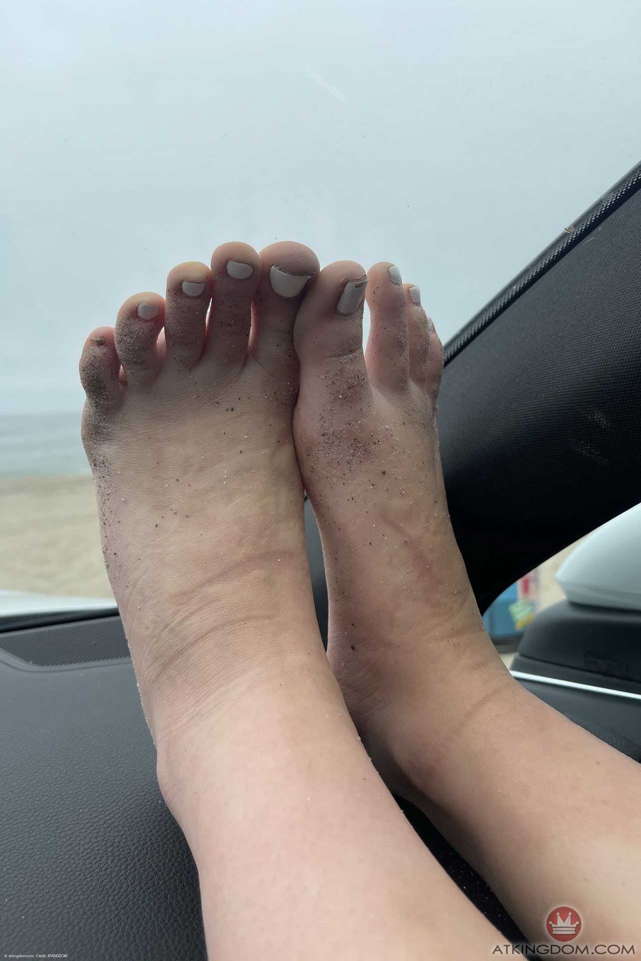 淘气的女朋友梅西梅多斯表示她的美味的猫嘴唇近距离