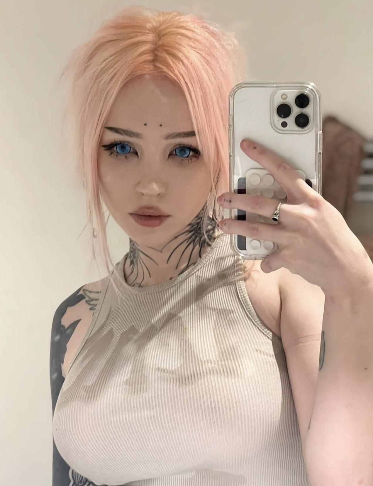 OnlyFans Runa Byt 3 主演 Runa Byt 3 性爱照片