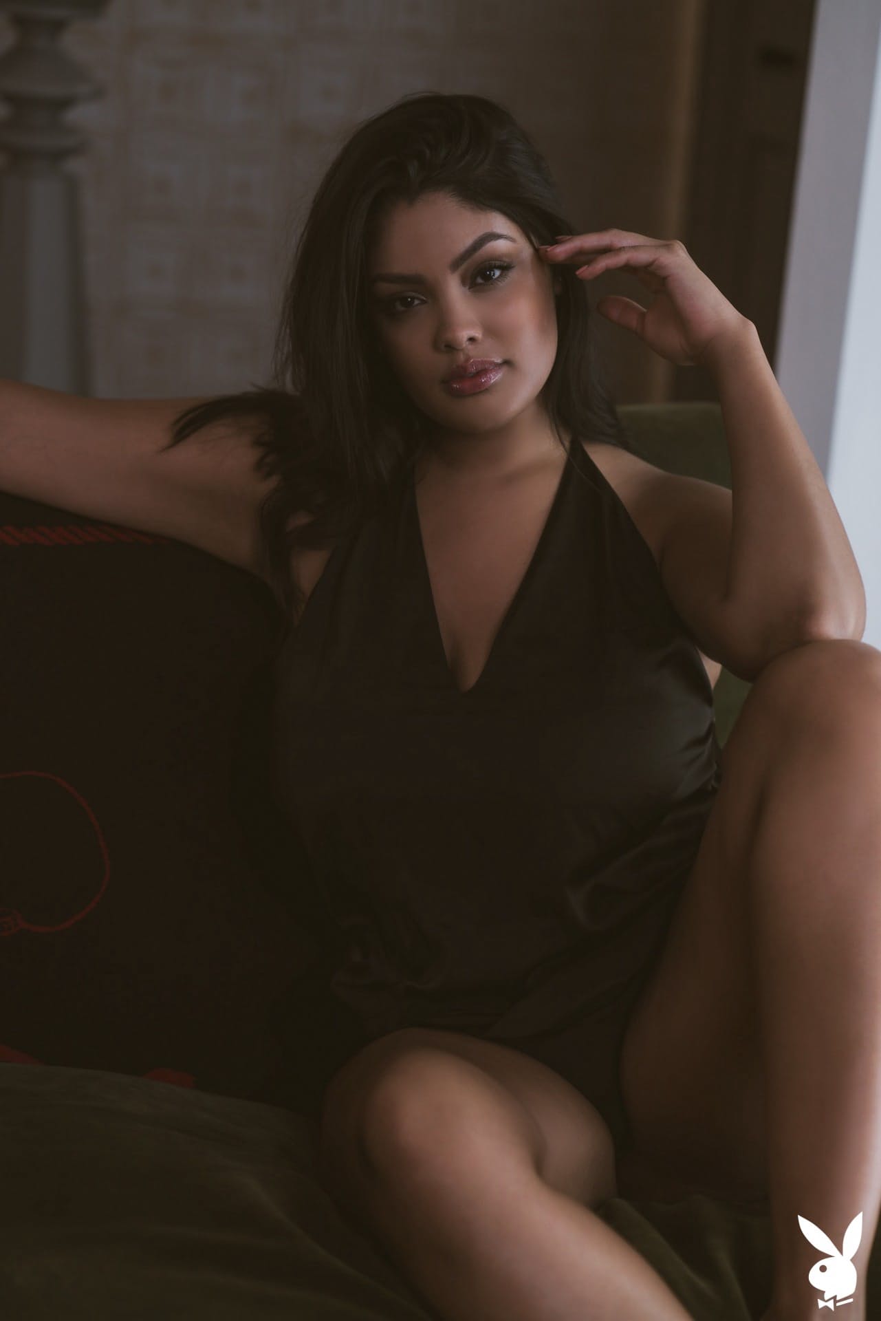墨西哥大胸美女 Jocelyn Corona 在家中炫耀