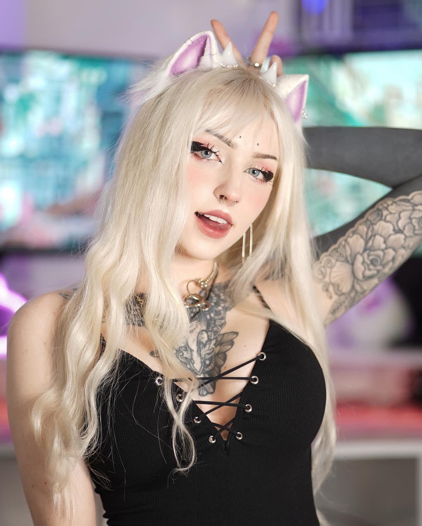 OnlyFans Runa Byt 3 主演 Runa Byt 3 性爱照片