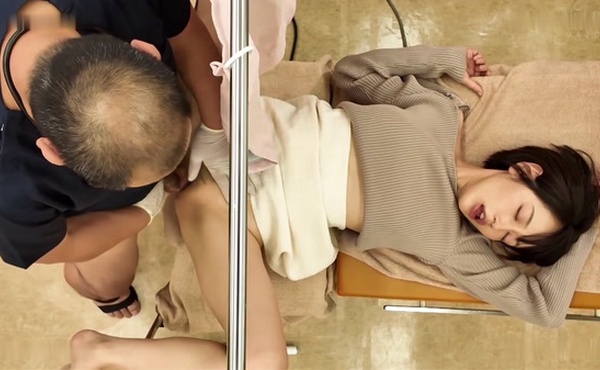 産婦人科痴！！29何も知らない若妻に治療と称して中出しまでっ！！  Uncensored-UMD-1007